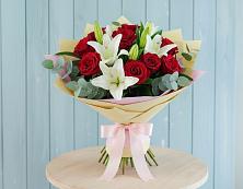 Букет цветов из:  Лилии и Розы в Данково