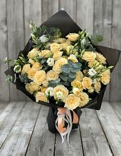 Букет цветов из:  Розы и Лизиантусы в Данково