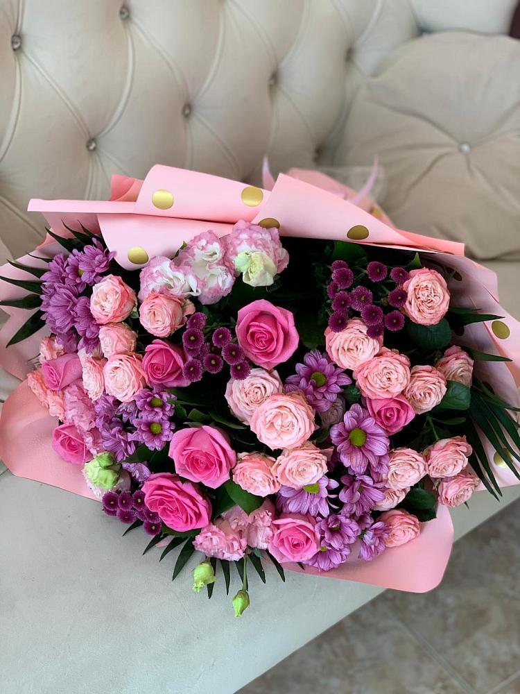 Букет цветов из: Хризантемы, Розы и Лизиантусы в Данково