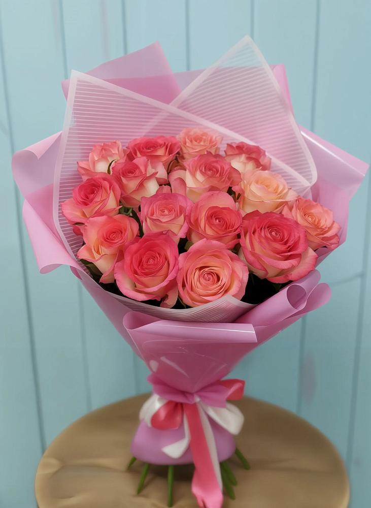 Букет 15 Розовых роз Равель в Данково