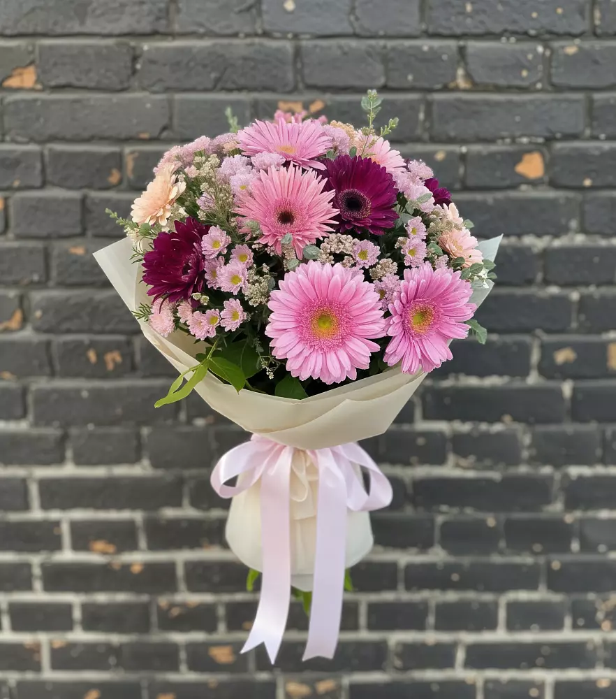 Букет цветов из: Герберы и Хризантемы в Данково