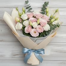 Букет цветов из:  Лизиантусы в Данково
