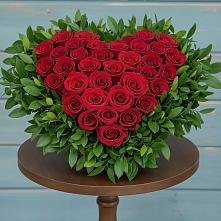 Цветочная композиция из Розы в виде сердца в Данково