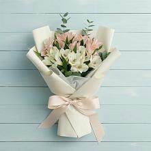 Букет цветов из:  Альстромерии в Данково