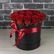 Цветочная композиция из Розы в шляпной коробке в Данково