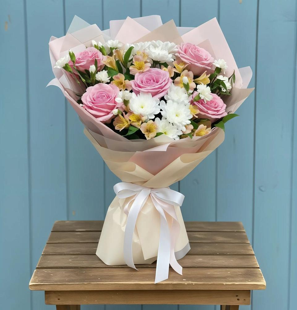 Букет цветов из: Гвоздики, Орхидеи и Розы в Данково