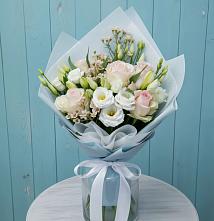 Букет цветов из:  Розы и Лизиантусы в Данково