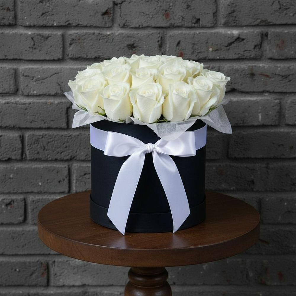 Цветочная композиция из Розы в шляпной коробке в Данково