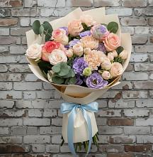 Букет цветов из:  Розы, Лизиантусы и Гвоздики в Данково